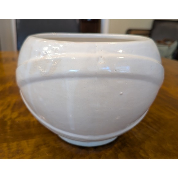 Vintage White Glazed Zanesville Art Pottery Planter Jardiniere - Picture 2 of 6